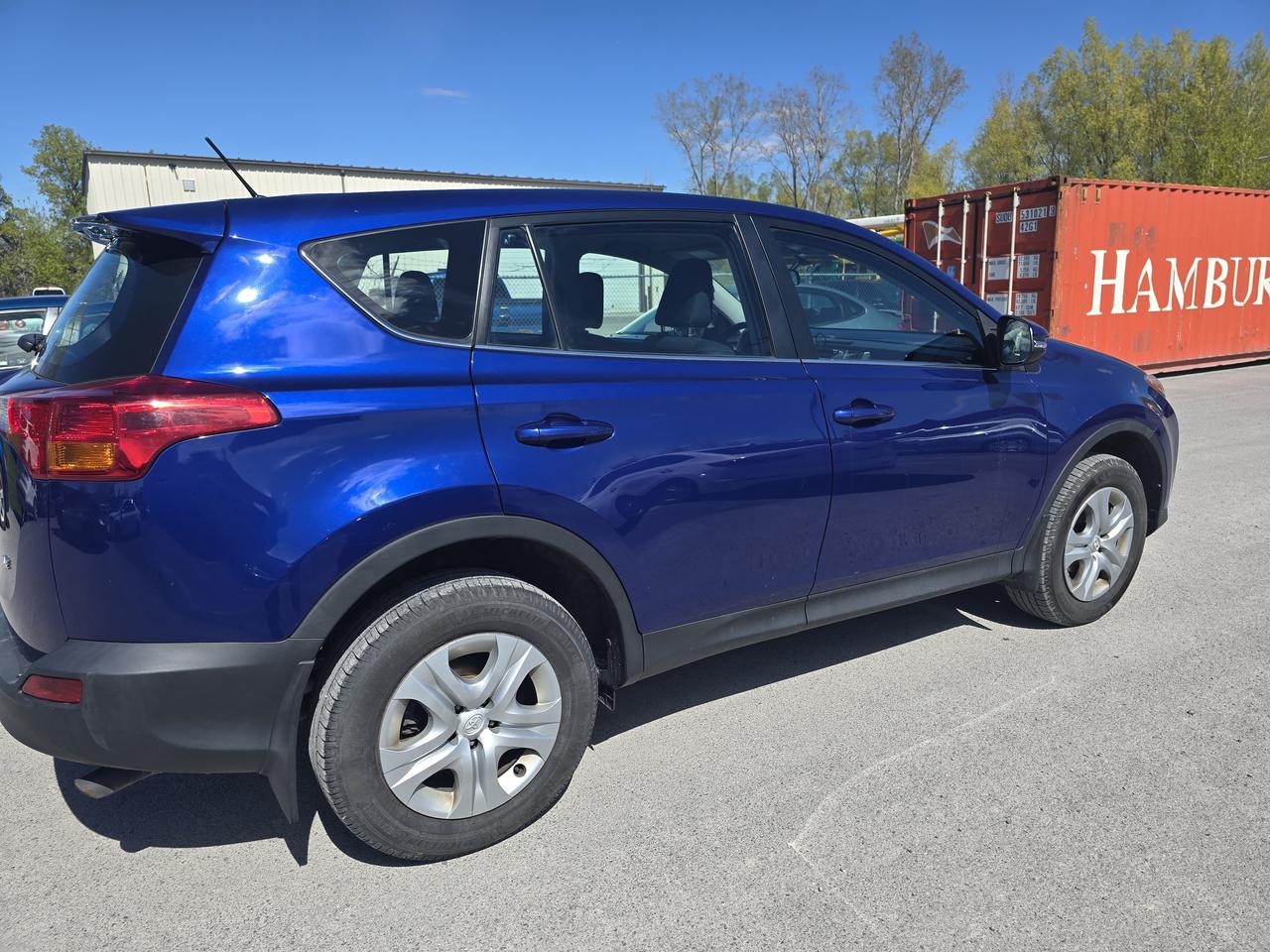 2014 Toyota RAV4 LE Photo