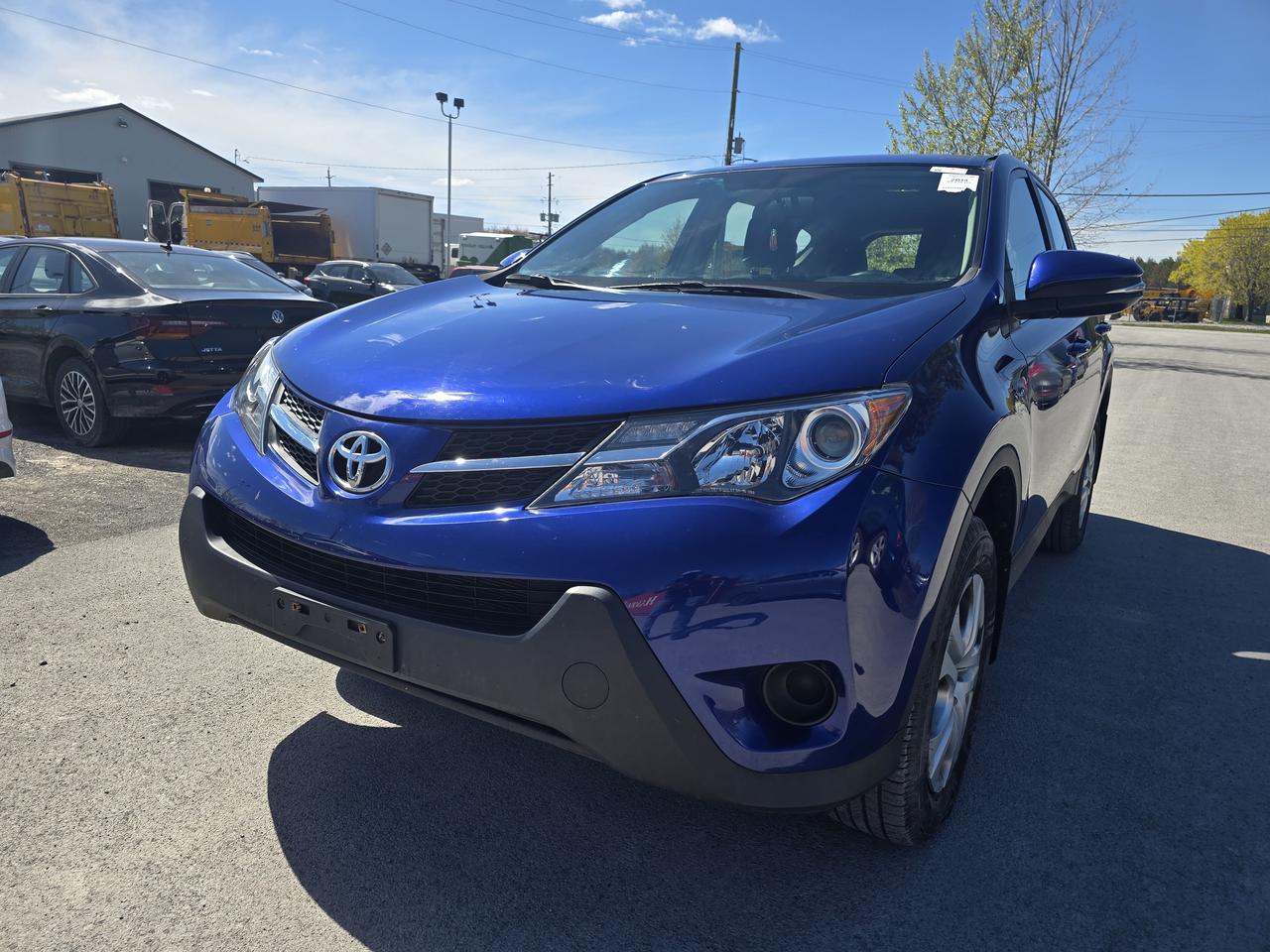2014 Toyota RAV4 LE Photo