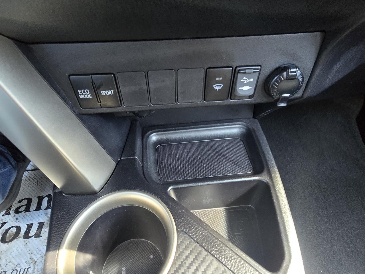 2014 Toyota RAV4 LE Photo