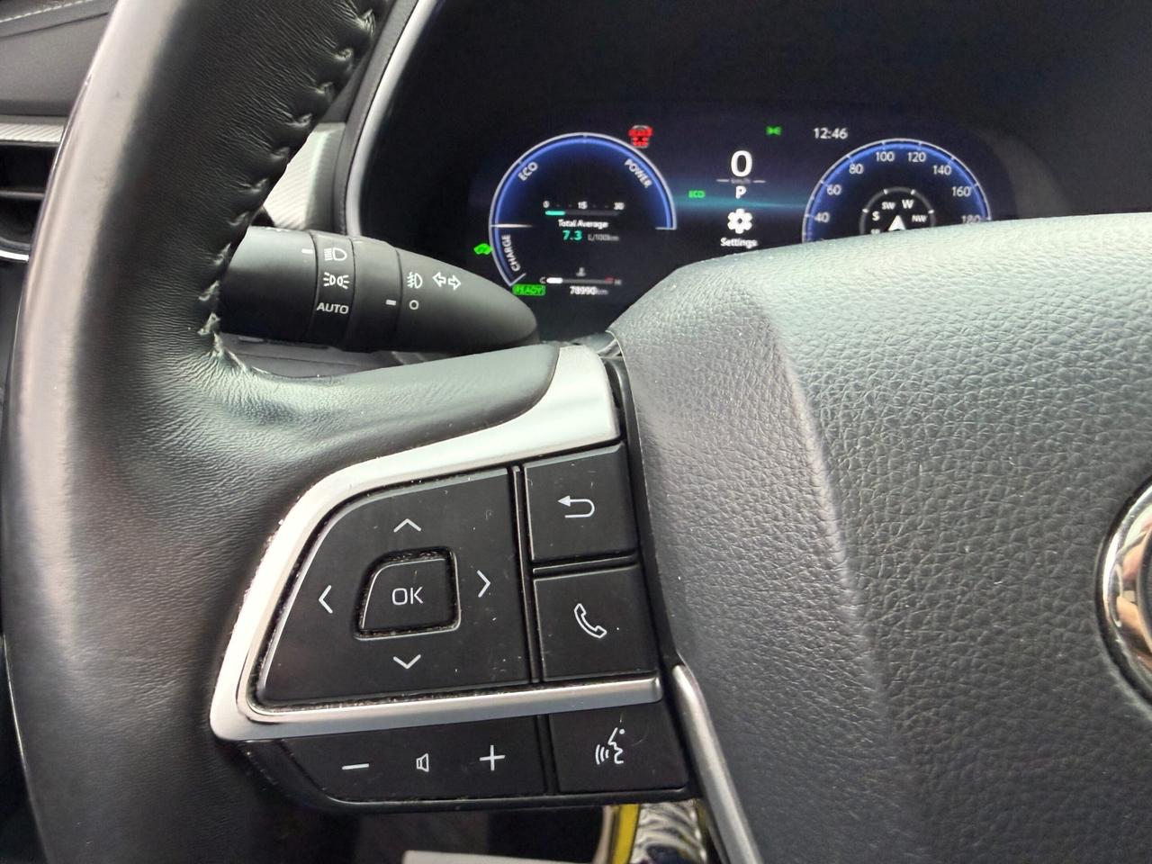 2024 Toyota Highlander Hybrid Limited AWD, PLATINUM PKG Photo