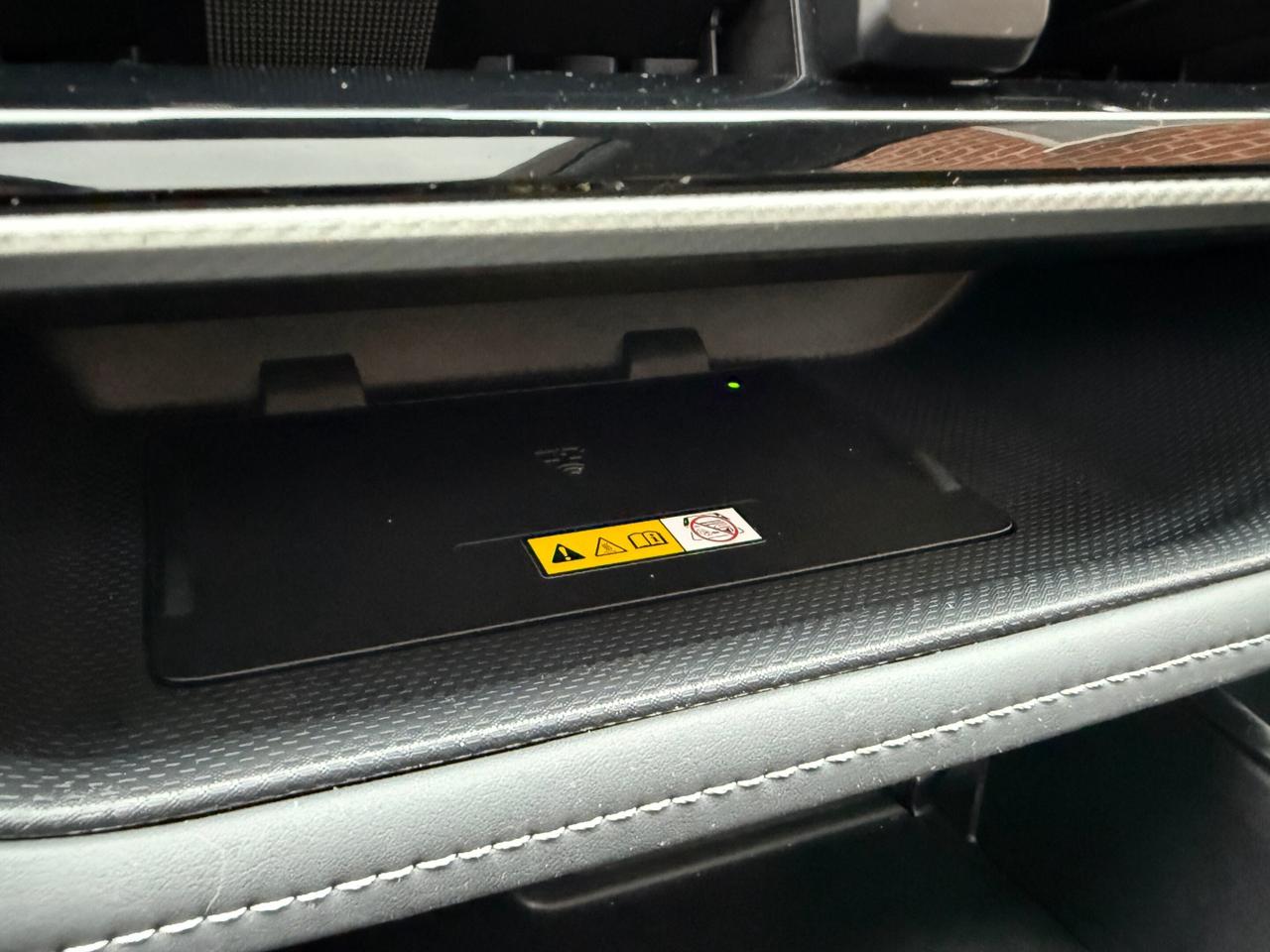 2024 Toyota Highlander Hybrid Limited AWD, PLATINUM PKG Photo