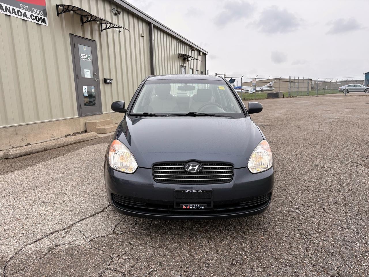 2011 Hyundai Accent 4dr Sdn Auto GL Photo