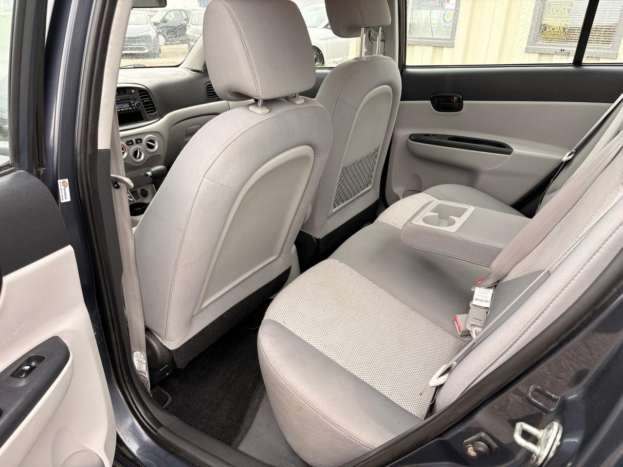 2011 Hyundai Accent 4dr Sdn Auto GL Photo