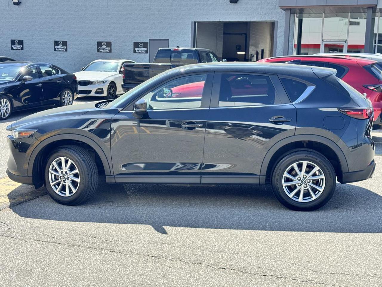 2023 Mazda CX-5 GS AWD/ EXTENDED WARRANTY/ 3.95% RATE/ MUST SEE Photo