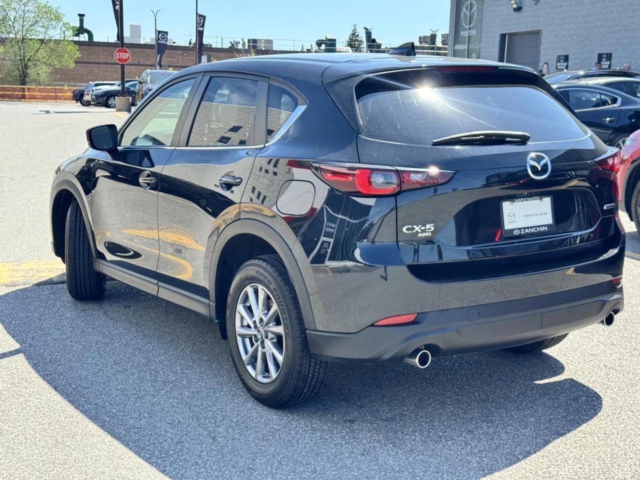 2023 Mazda CX-5 GS AWD/ EXTENDED WARRANTY/ 3.95% RATE/ MUST SEE Photo