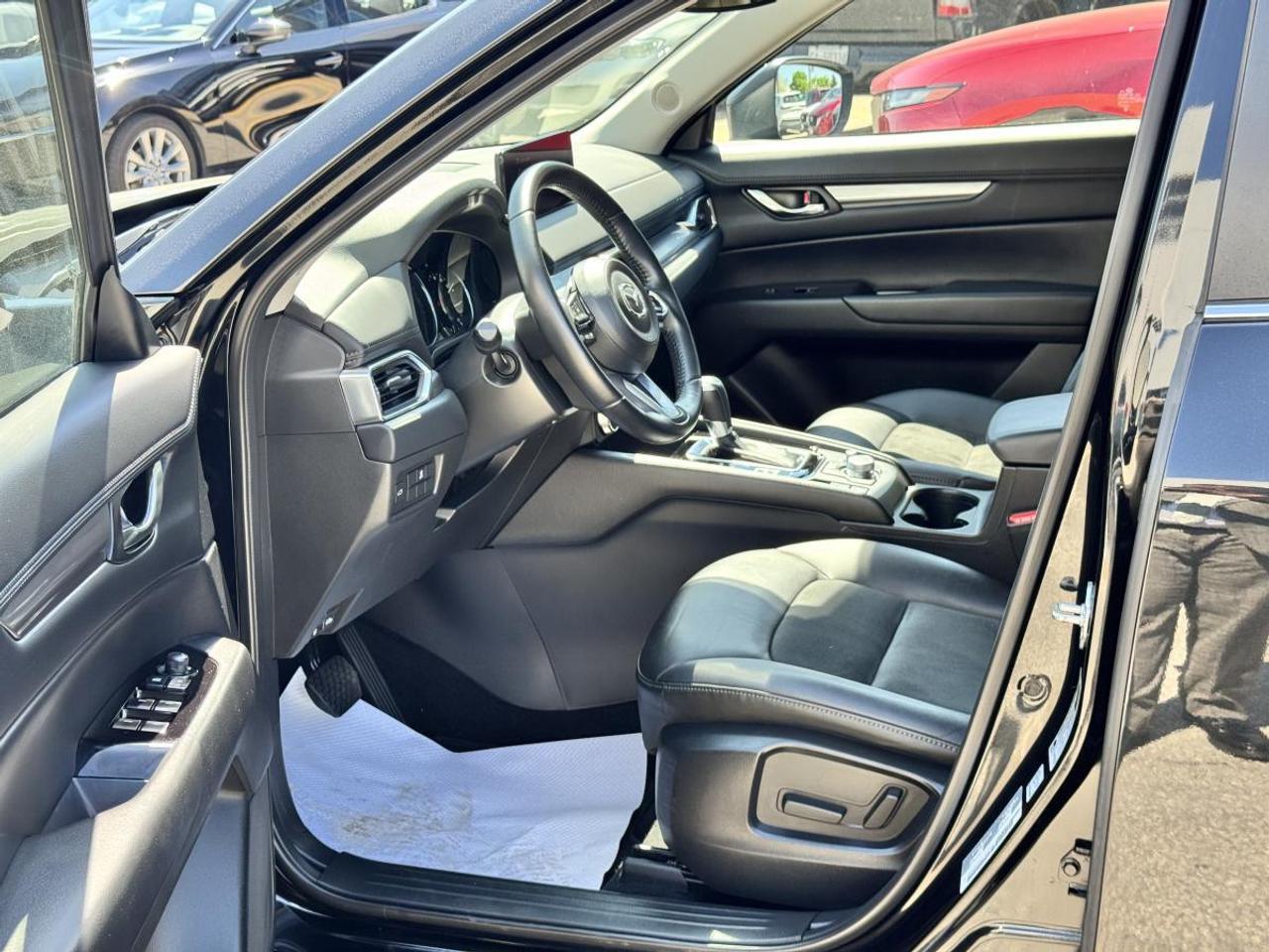 2023 Mazda CX-5 GS AWD/ EXTENDED WARRANTY/ 3.95% RATE/ MUST SEE Photo
