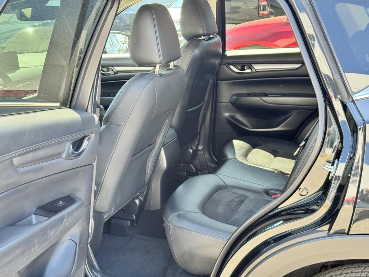 2023 Mazda CX-5 GS AWD/ EXTENDED WARRANTY/ 3.95% RATE/ MUST SEE Photo
