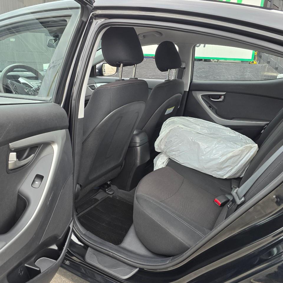 2016 Hyundai Elantra 4DR SDN AUTO GL Photo