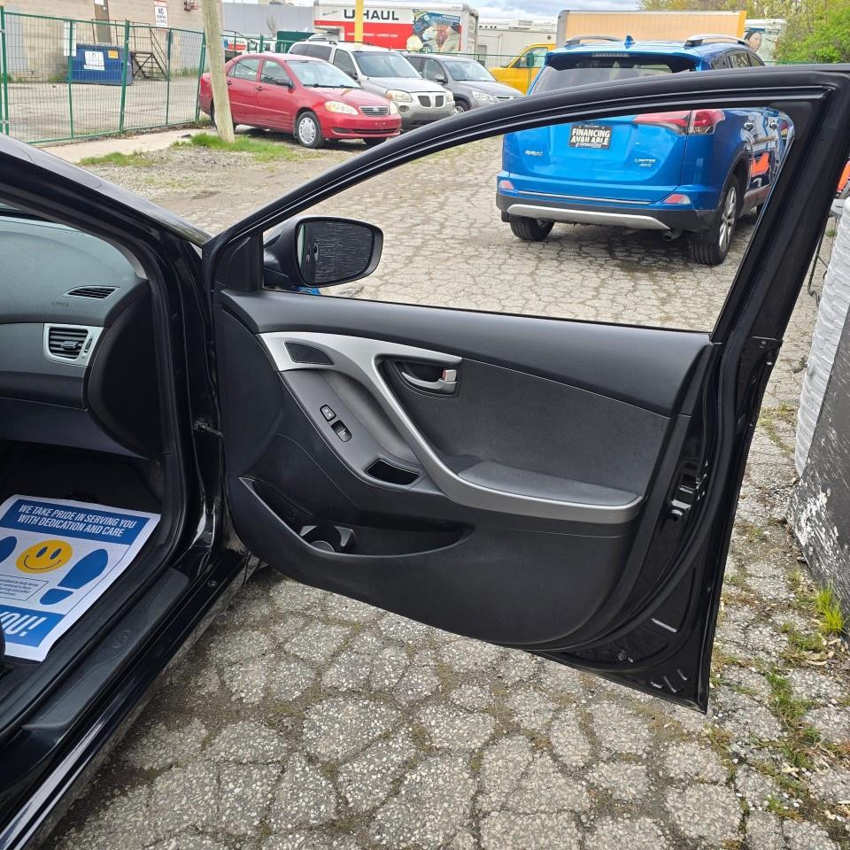 2016 Hyundai Elantra 4DR SDN AUTO GL Photo