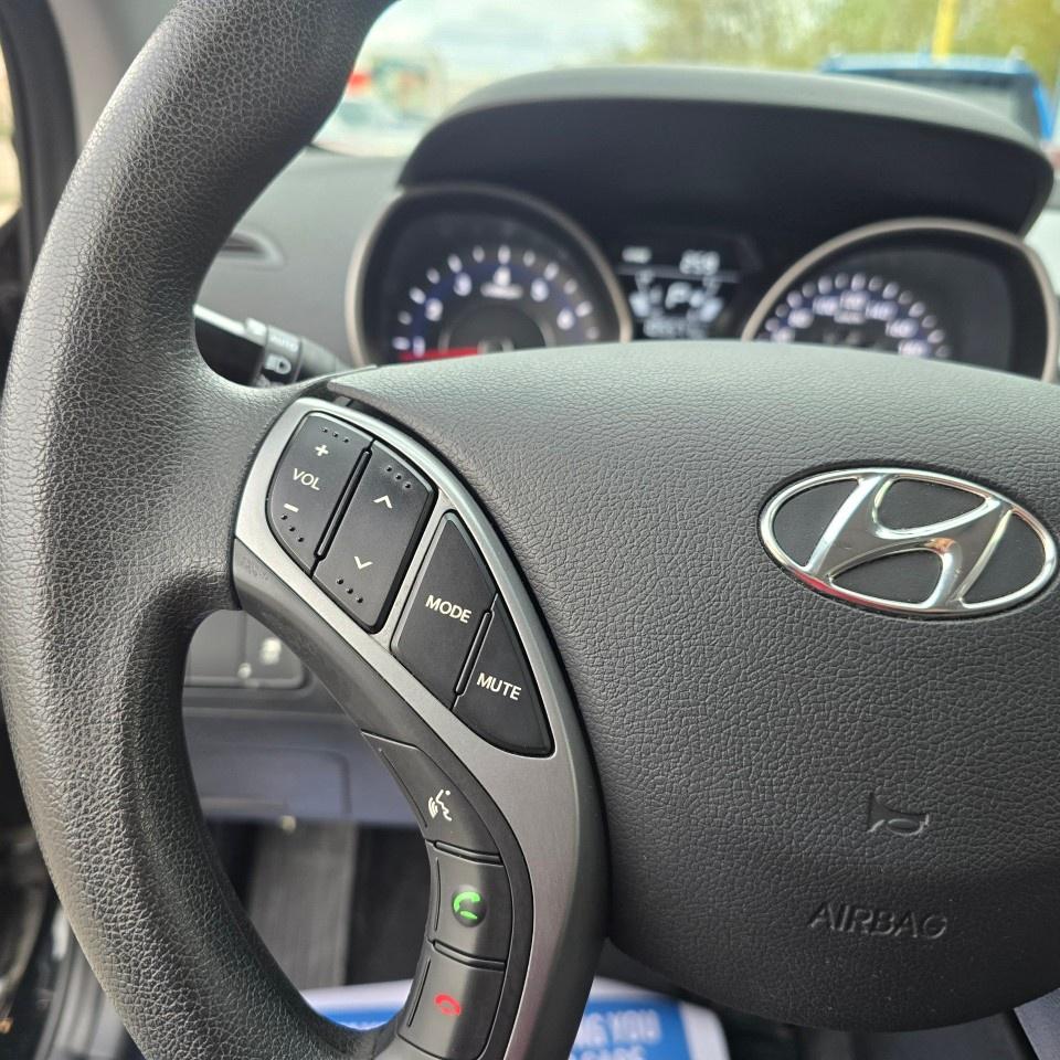 2016 Hyundai Elantra 4DR SDN AUTO GL Photo