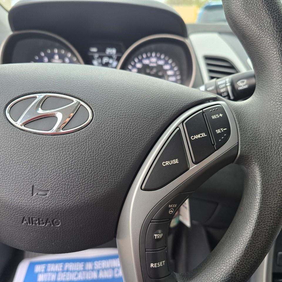 2016 Hyundai Elantra 4DR SDN AUTO GL Photo