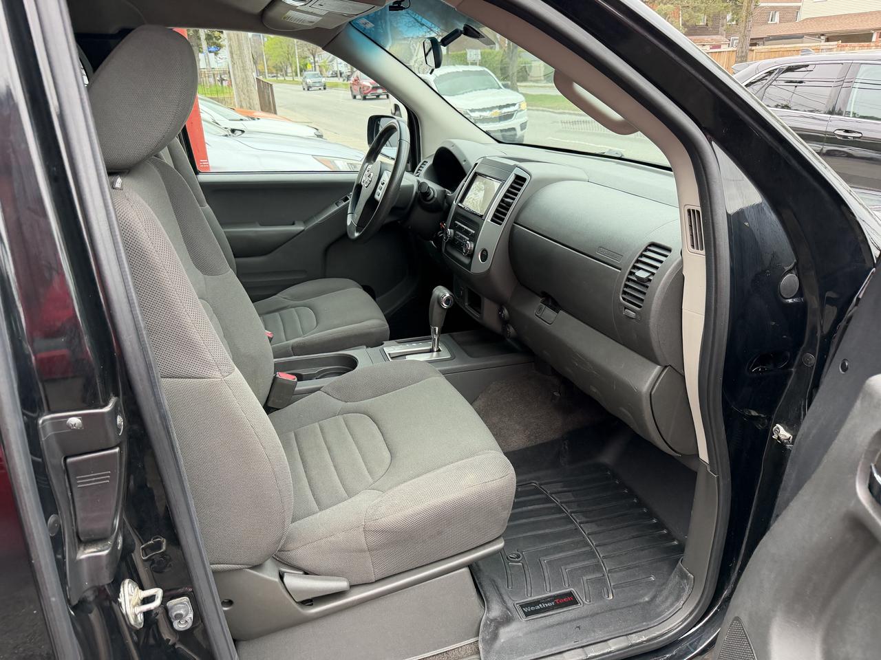 2017 Nissan Frontier  Photo