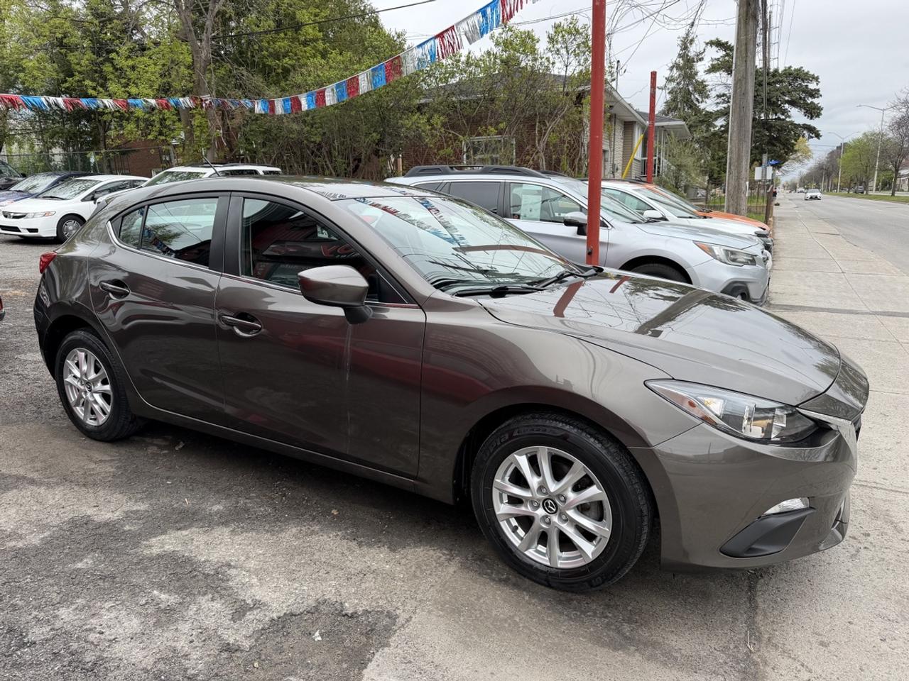 2016 Mazda MAZDA3 i Touring Photo