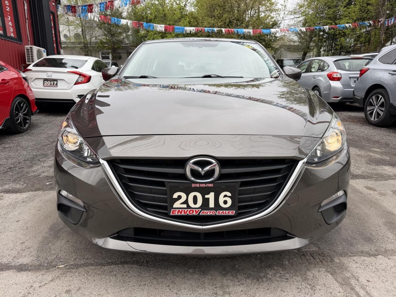 2016 Mazda MAZDA3 i Touring Photo