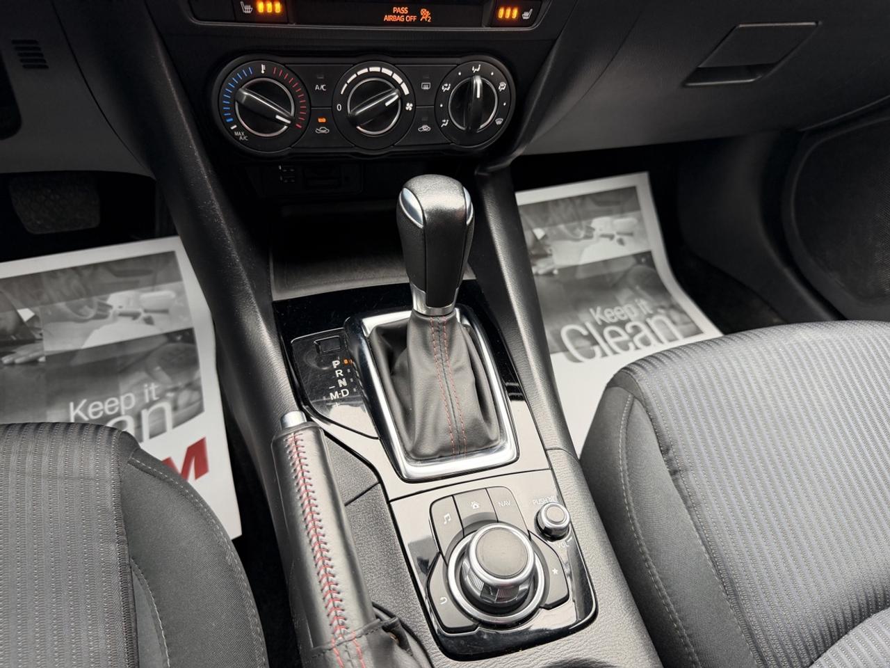 2016 Mazda MAZDA3 i Touring Photo