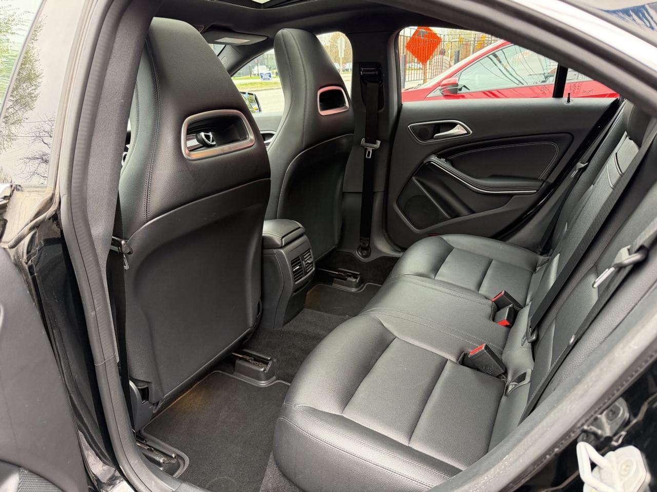 2015 Mercedes-Benz CLA-Class CLA250 4MATIC Photo