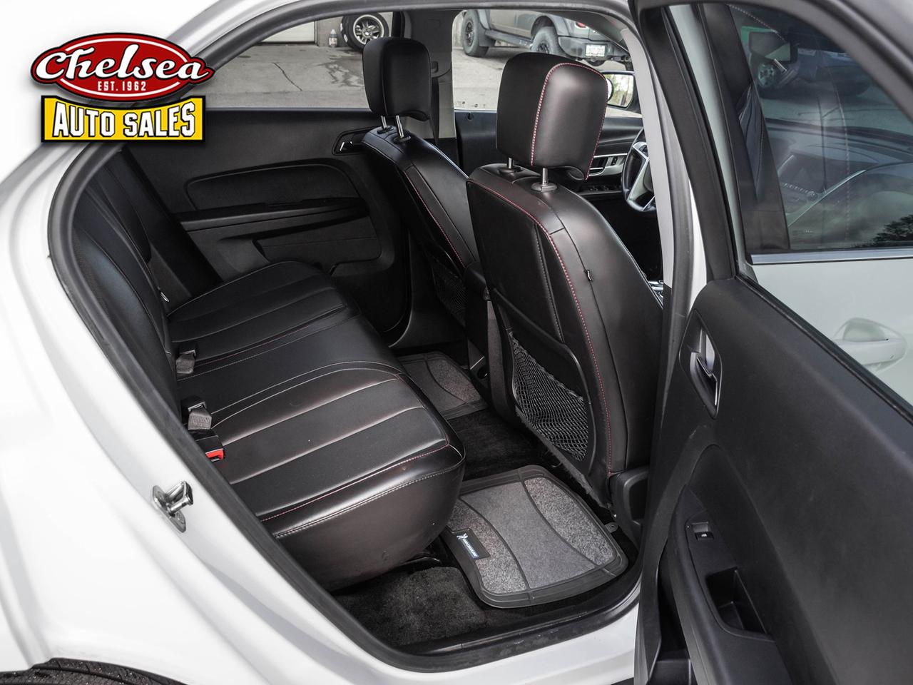 2017 Chevrolet Equinox LT 2WD Photo