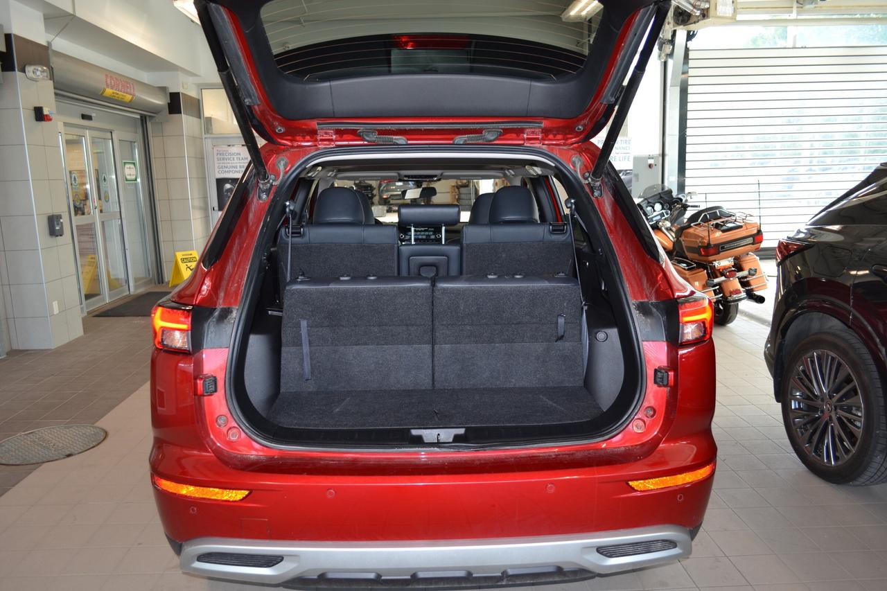 2022 Mitsubishi Outlander  Photo