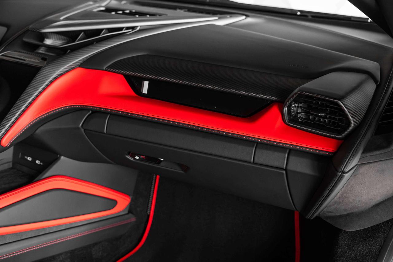 2024 Lamborghini Revuelto  Photo