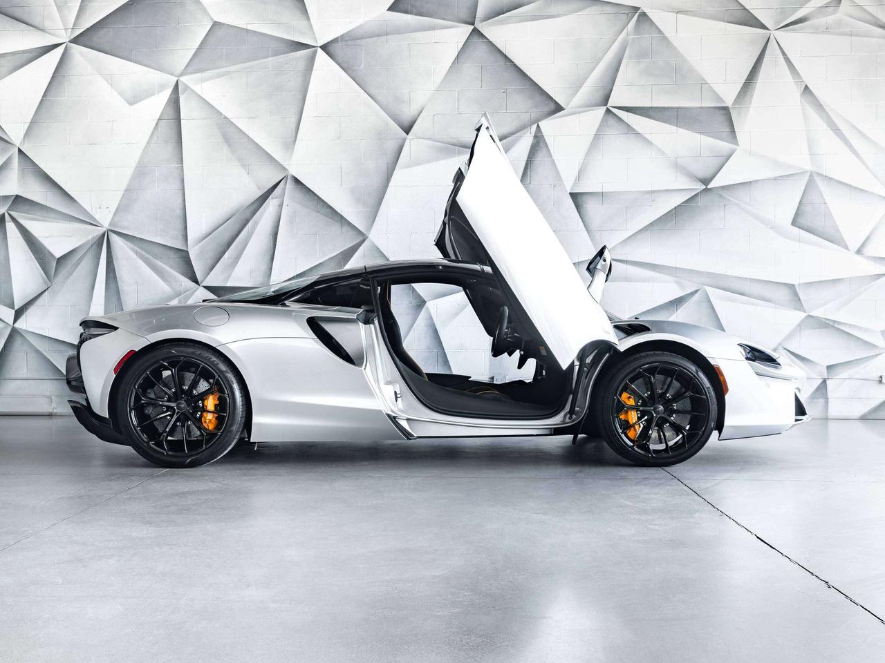 2025 McLaren Artura Spider Photo