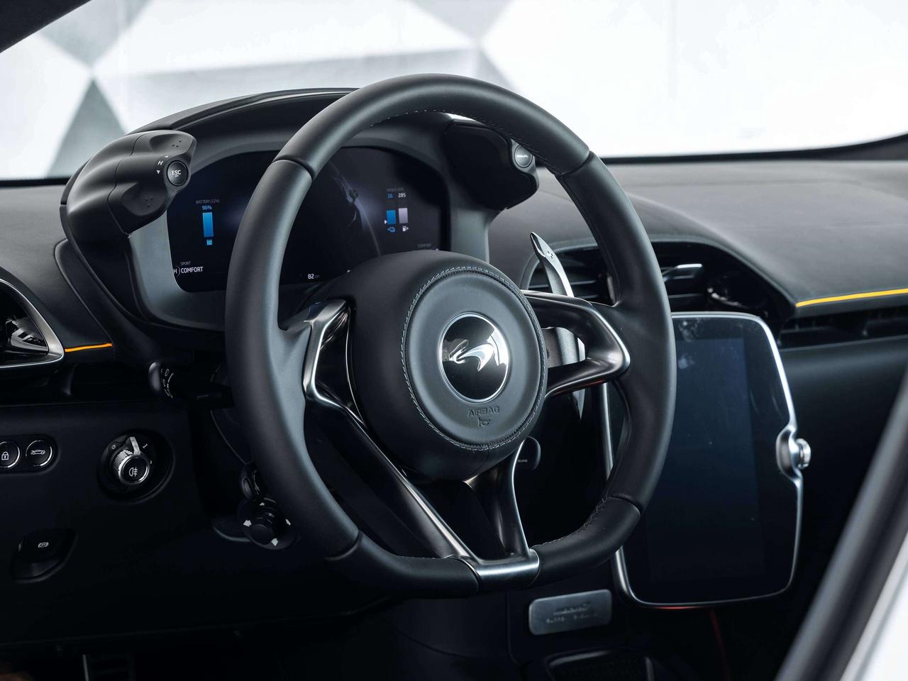 2025 McLaren Artura Spider Photo