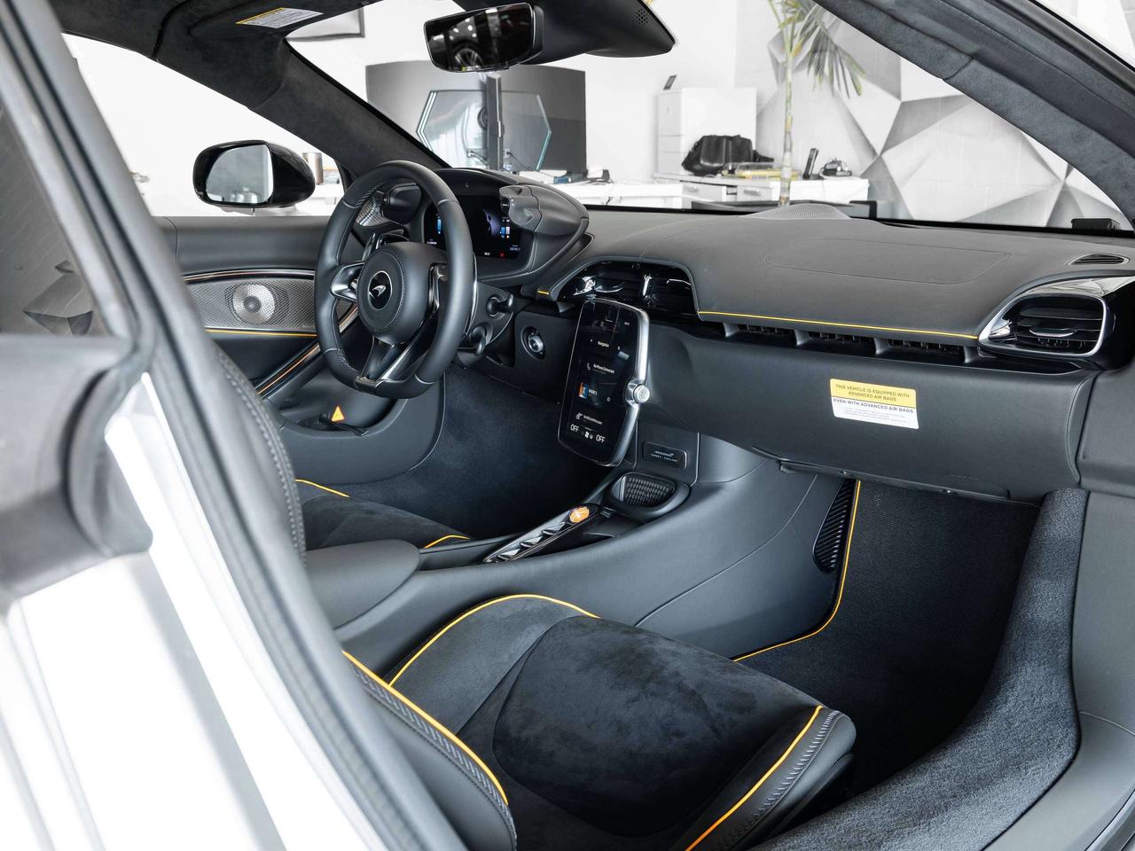 2025 McLaren Artura Spider Photo