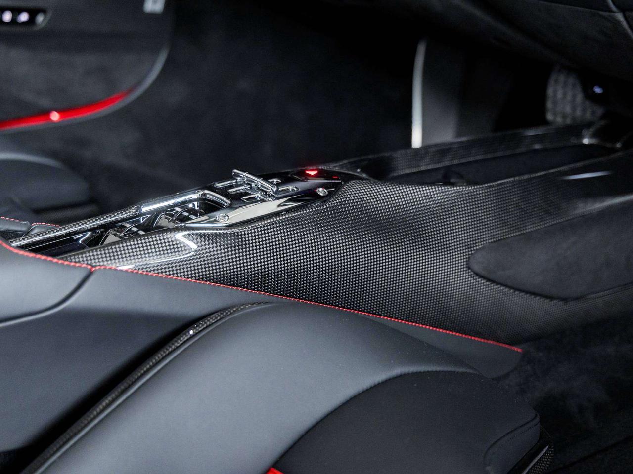 2024 Ferrari SF90 Spider  Photo