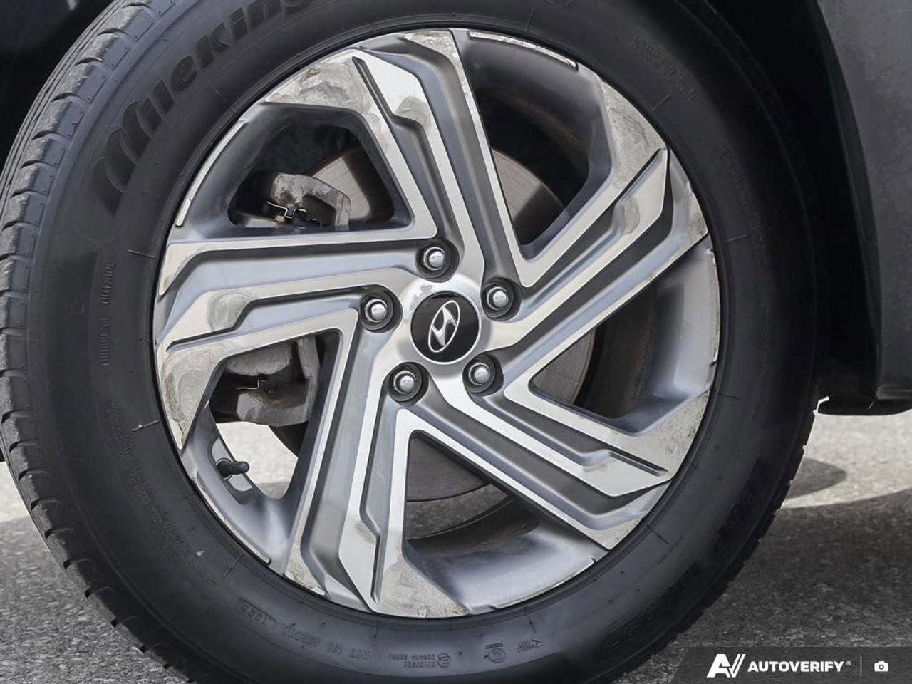 2023 Hyundai Santa Fe Preferred Photo