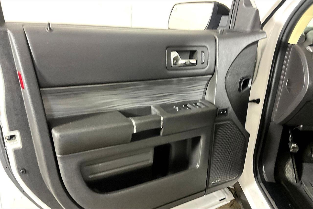 2016 Ford Flex 4dr SEL AWD Photo