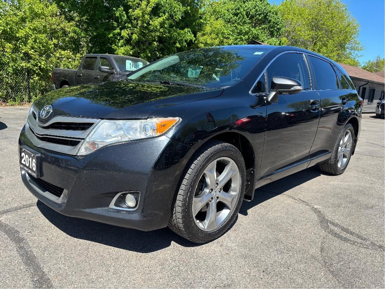 2016 Toyota Venza XLE AWD LEATHER NAV PANO ROOF Photo