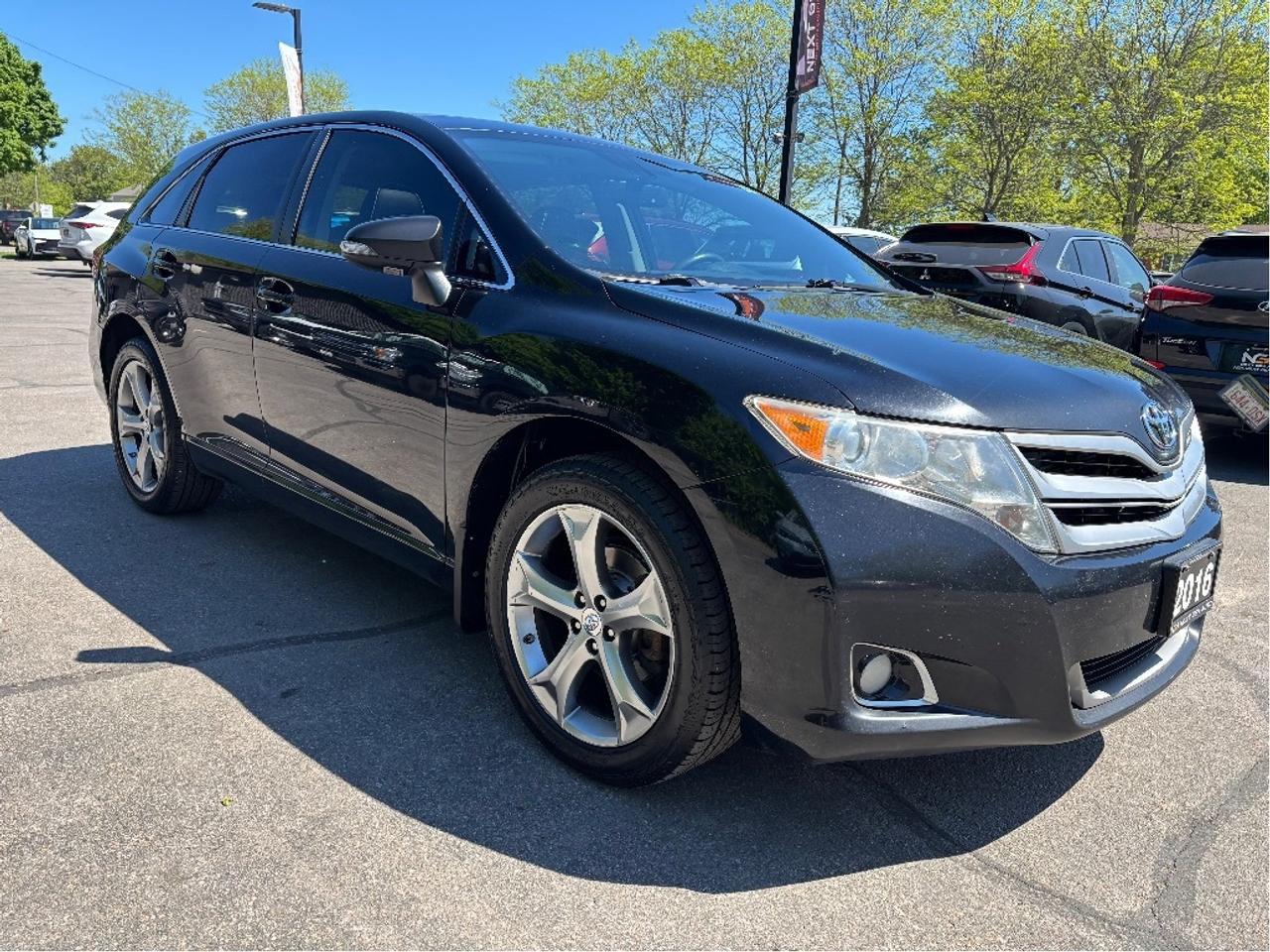 2016 Toyota Venza XLE AWD LEATHER NAV PANO ROOF Photo