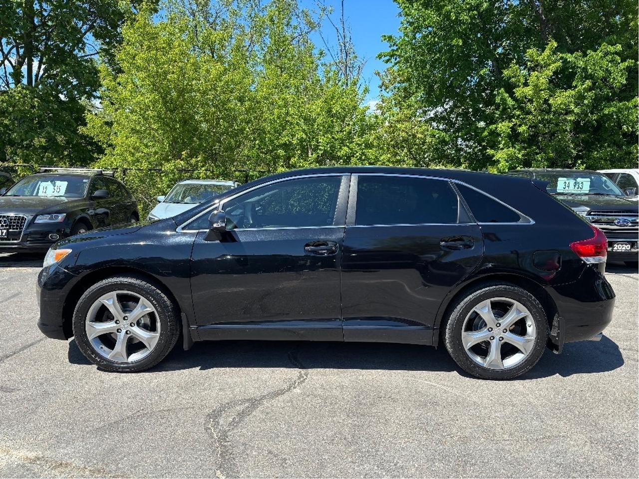 2016 Toyota Venza XLE AWD LEATHER NAV PANO ROOF Photo