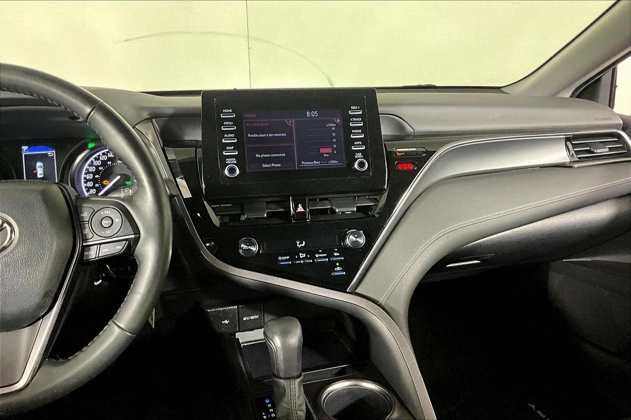 2023 Toyota Camry SE Auto Photo