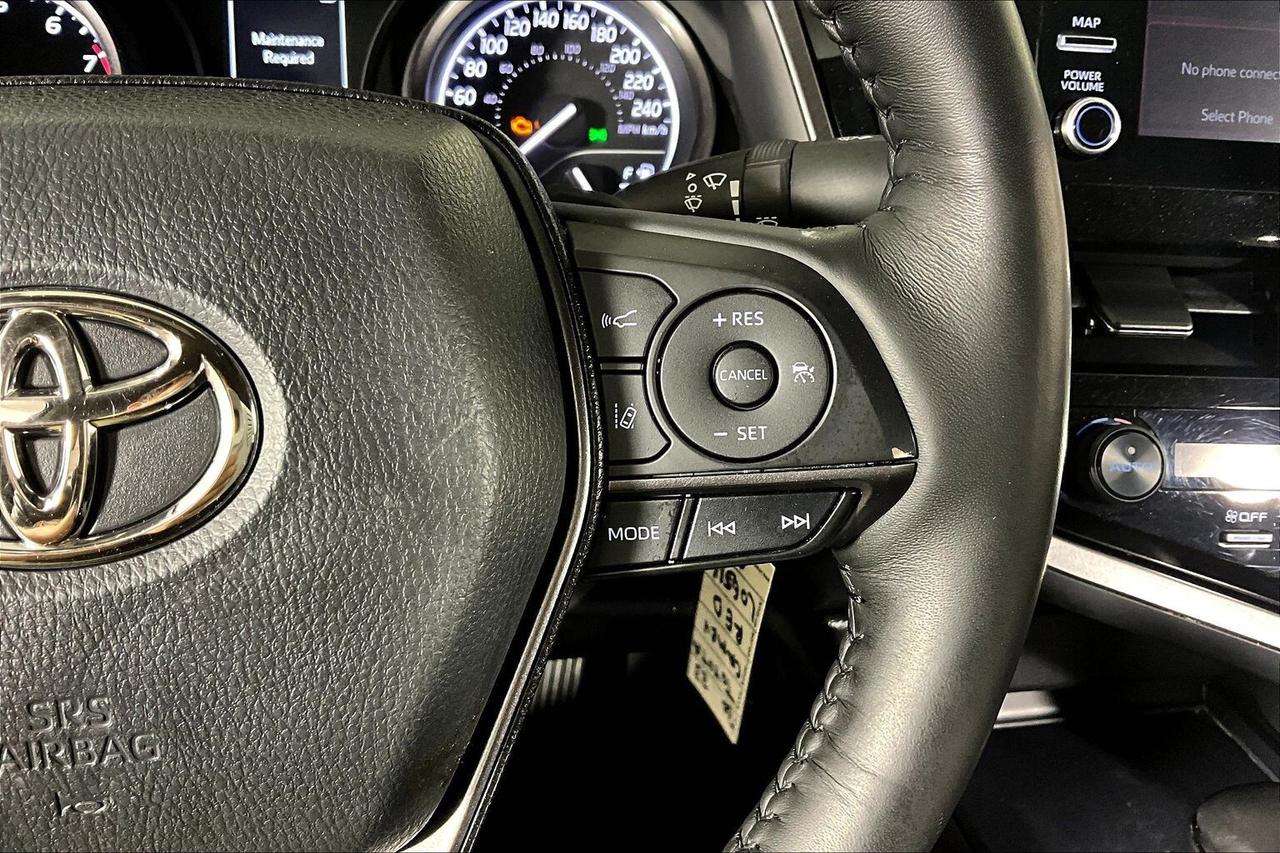 2023 Toyota Camry SE Auto Photo