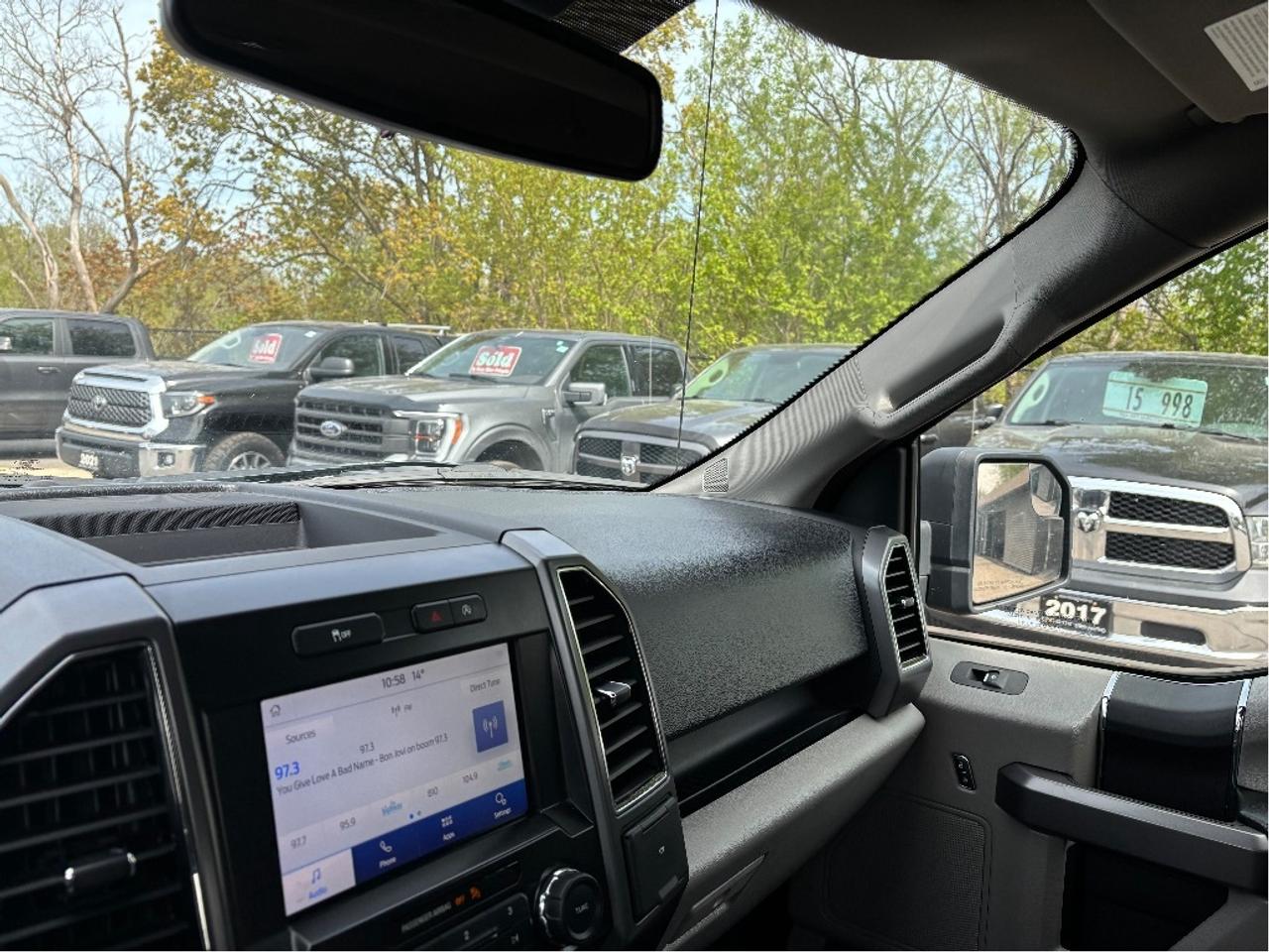 2020 Ford F-150 XLT 4WD NO ADMIN FEES! NO GAS FEES! NO ACCIDENTS Photo