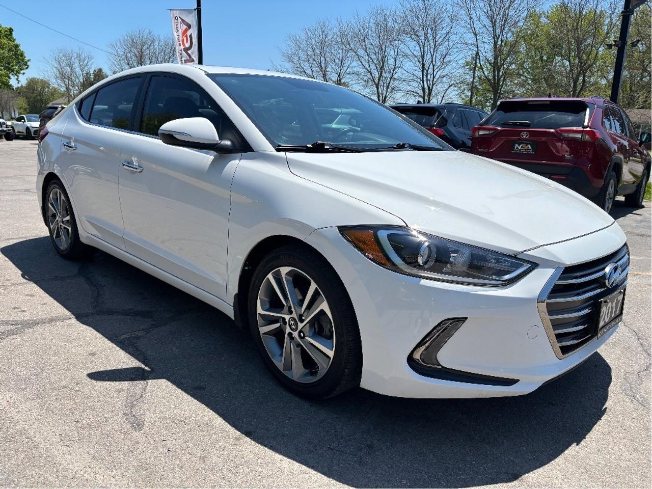 2017 Hyundai Elantra Limited LEATHER NAV ROOF HEATED STEERING Photo3