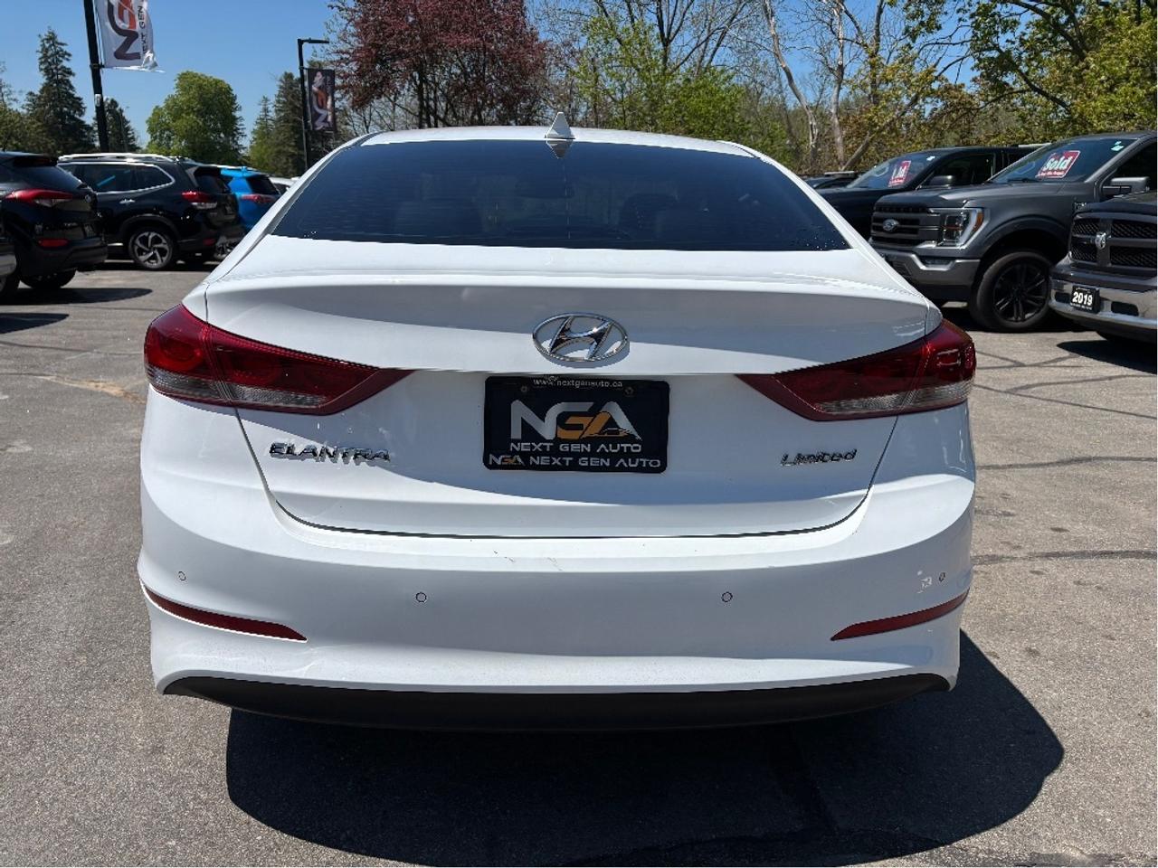 2017 Hyundai Elantra Limited LEATHER NAV ROOF HEATED STEERING Photo
