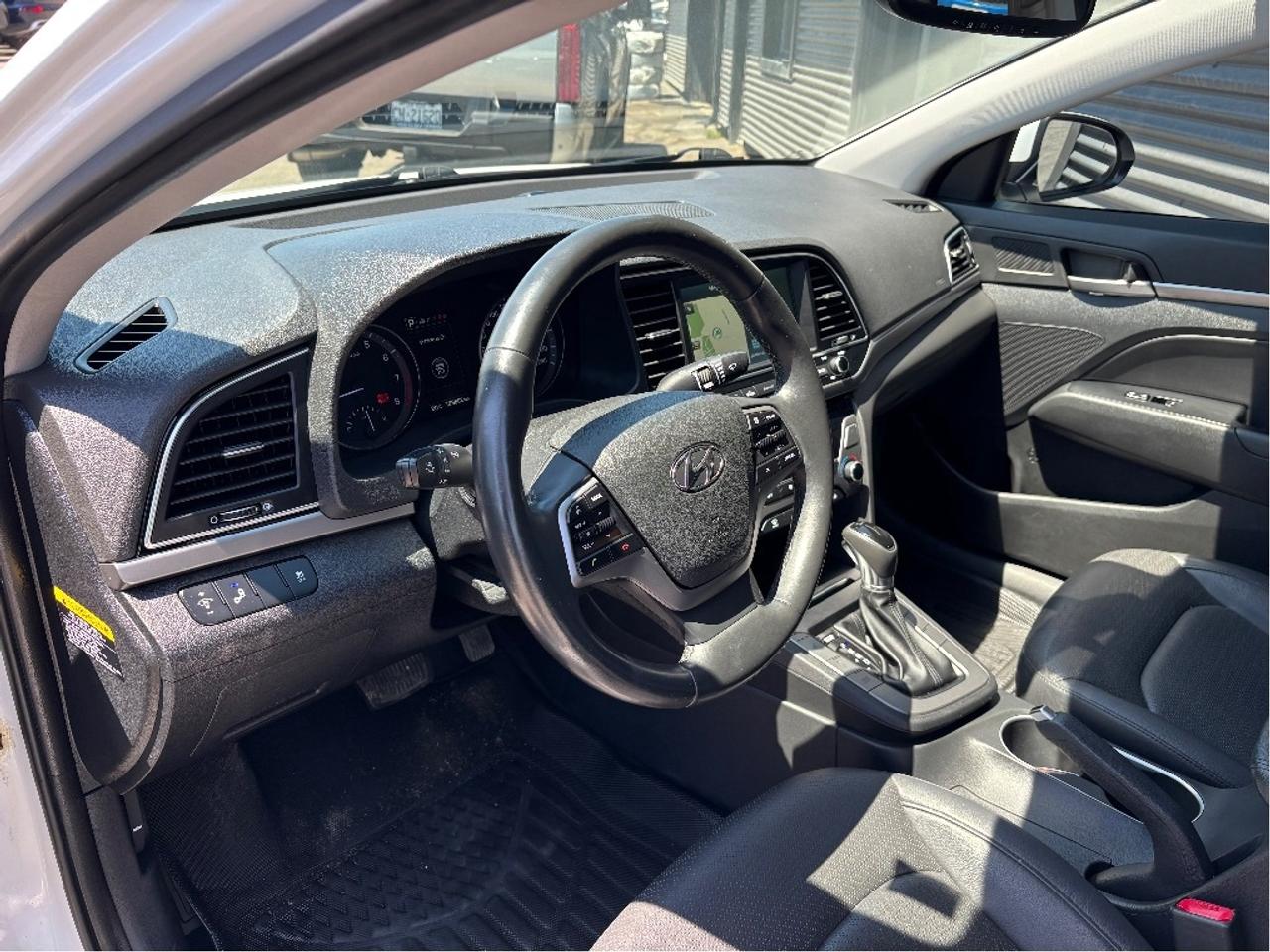 2017 Hyundai Elantra Limited LEATHER NAV ROOF HEATED STEERING Photo