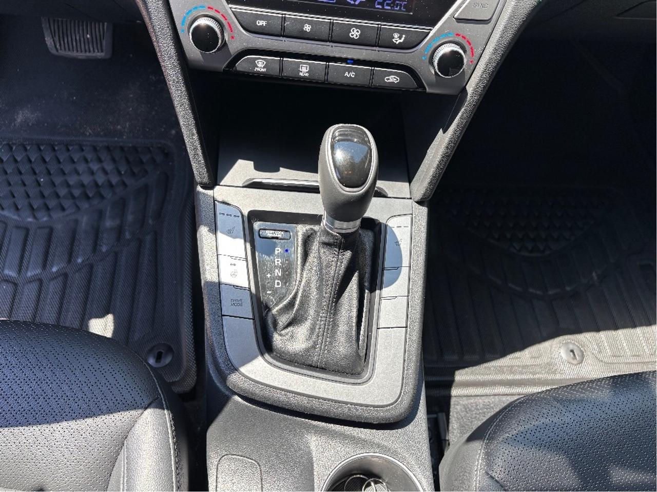 2017 Hyundai Elantra Limited LEATHER NAV ROOF HEATED STEERING Photo