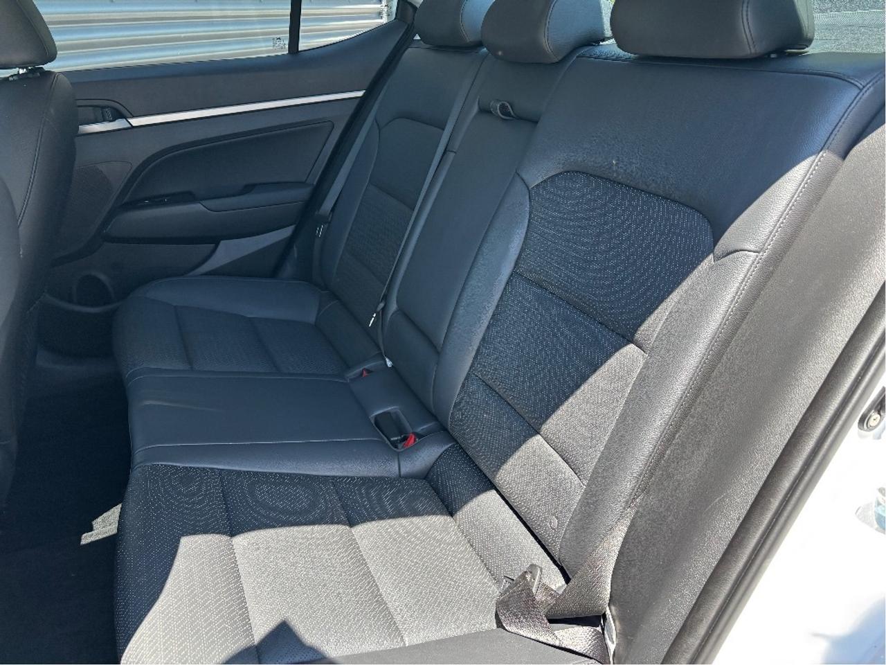 2017 Hyundai Elantra Limited LEATHER NAV ROOF HEATED STEERING Photo