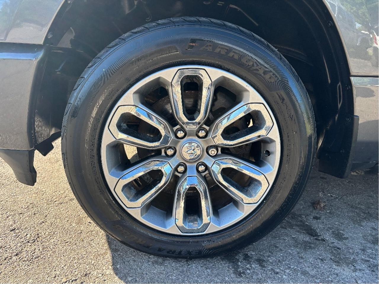 2019 RAM 1500 Sport SPORT LEATHER NAV ONE OWNER CLEAN CA Photo