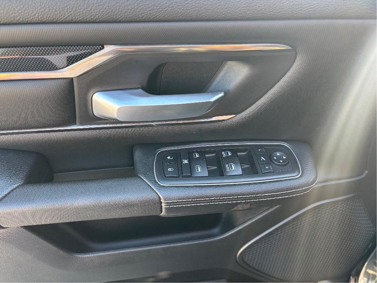 2019 RAM 1500 Sport SPORT LEATHER NAV ONE OWNER CLEAN CA Photo