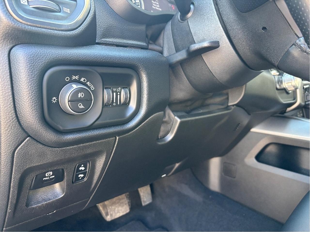 2019 RAM 1500 Sport SPORT LEATHER NAV ONE OWNER CLEAN CA Photo