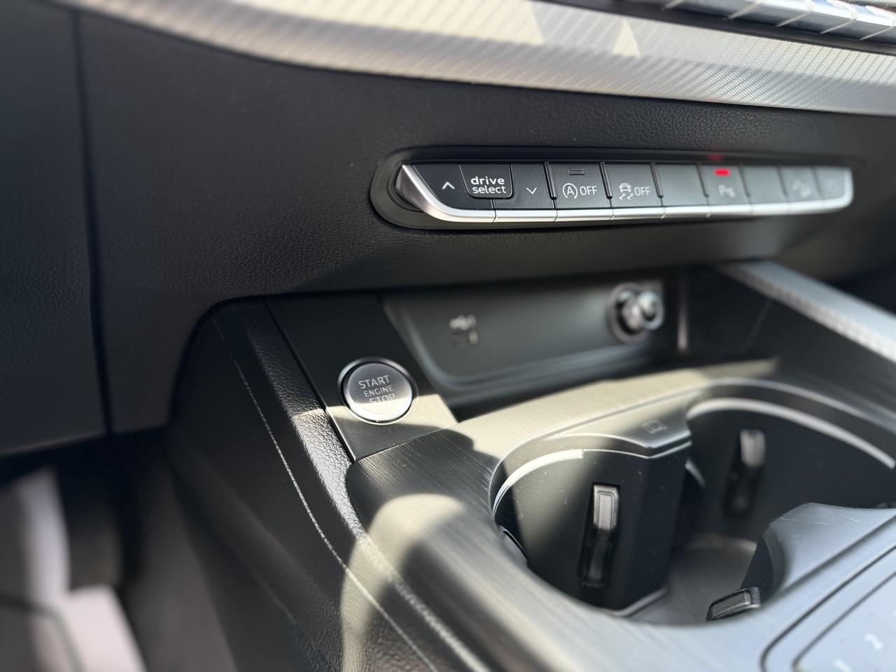 2019 Audi A4 allroad Technik quattro   LOW KMS! Photo
