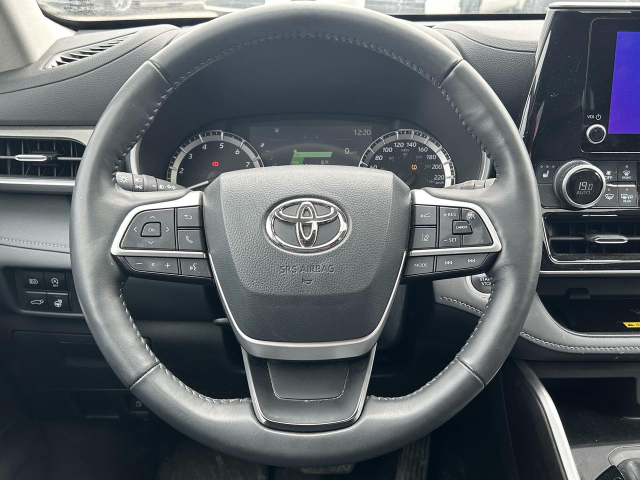 2024 Toyota Highlander XLE AWD Photo