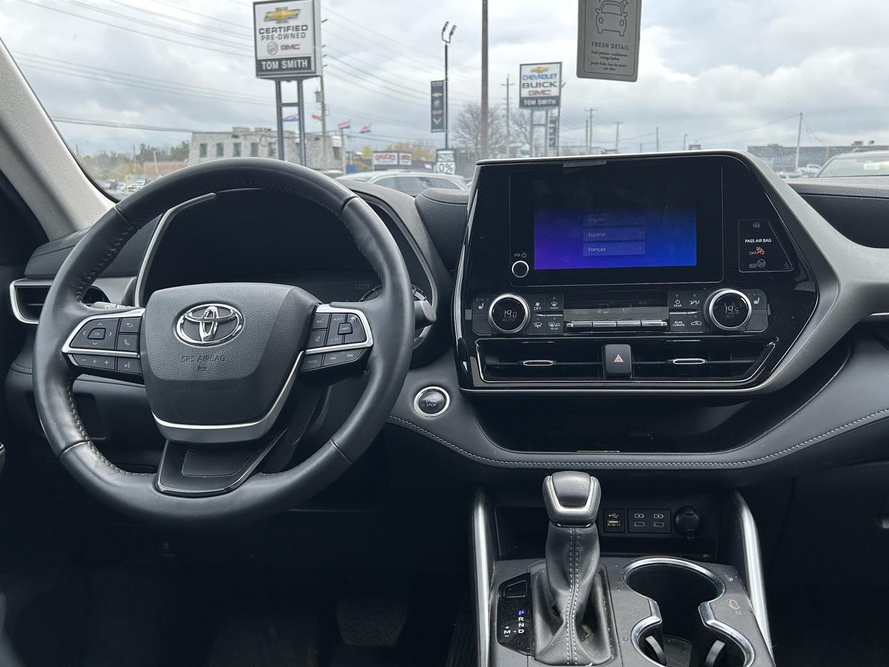 2024 Toyota Highlander XLE AWD Photo
