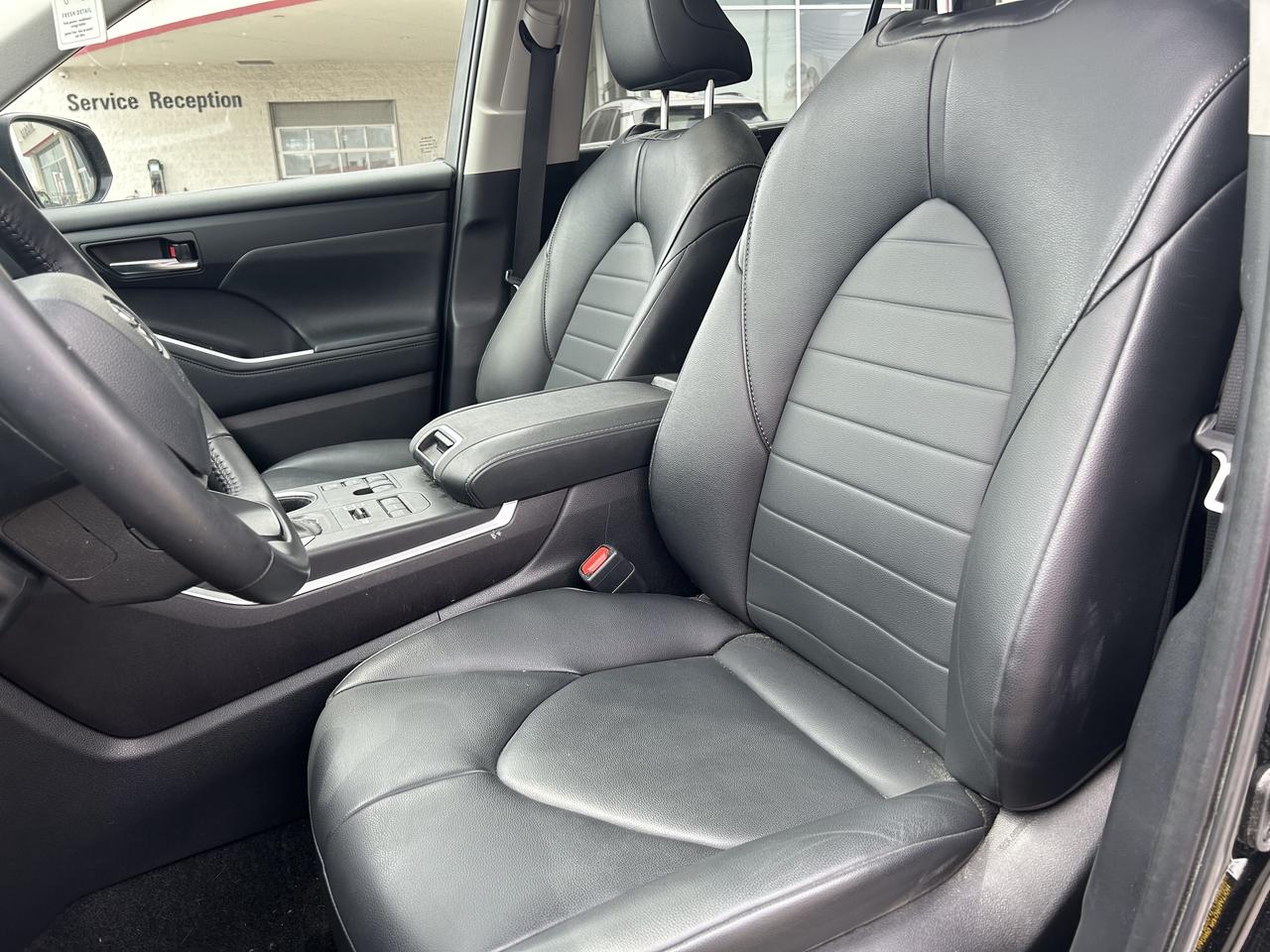 2024 Toyota Highlander XLE AWD Photo