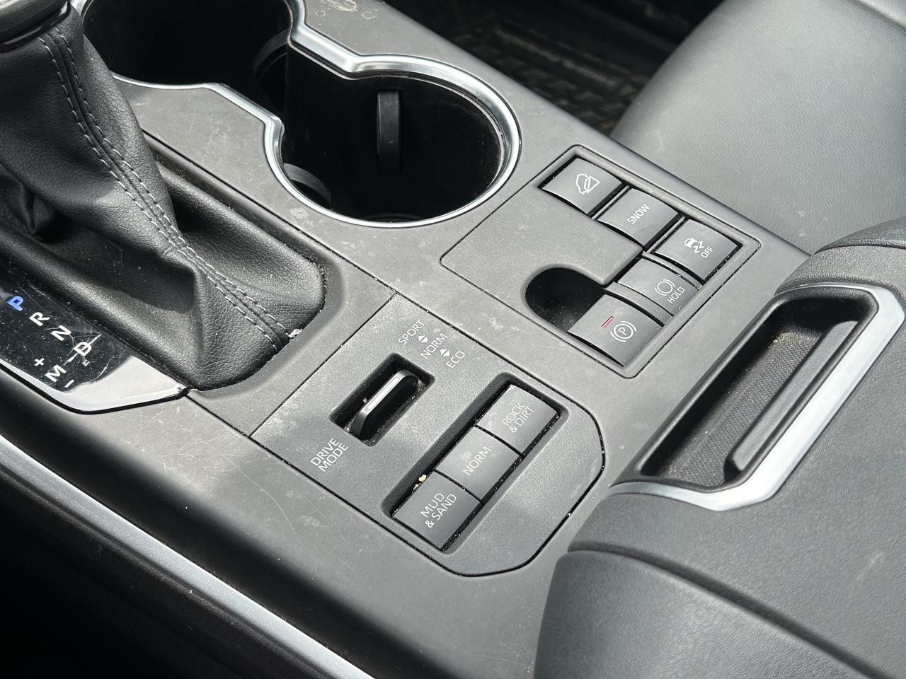 2024 Toyota Highlander XLE AWD Photo