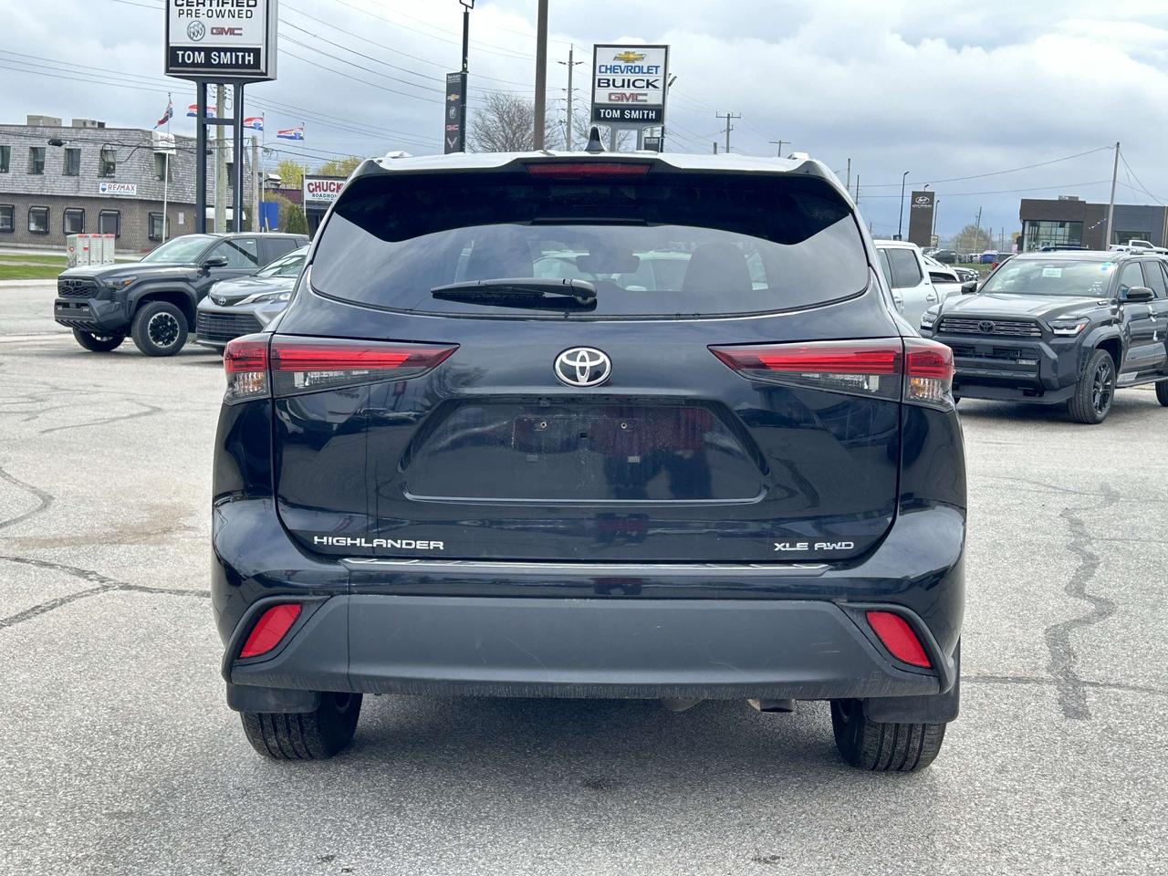 2024 Toyota Highlander XLE AWD Photo