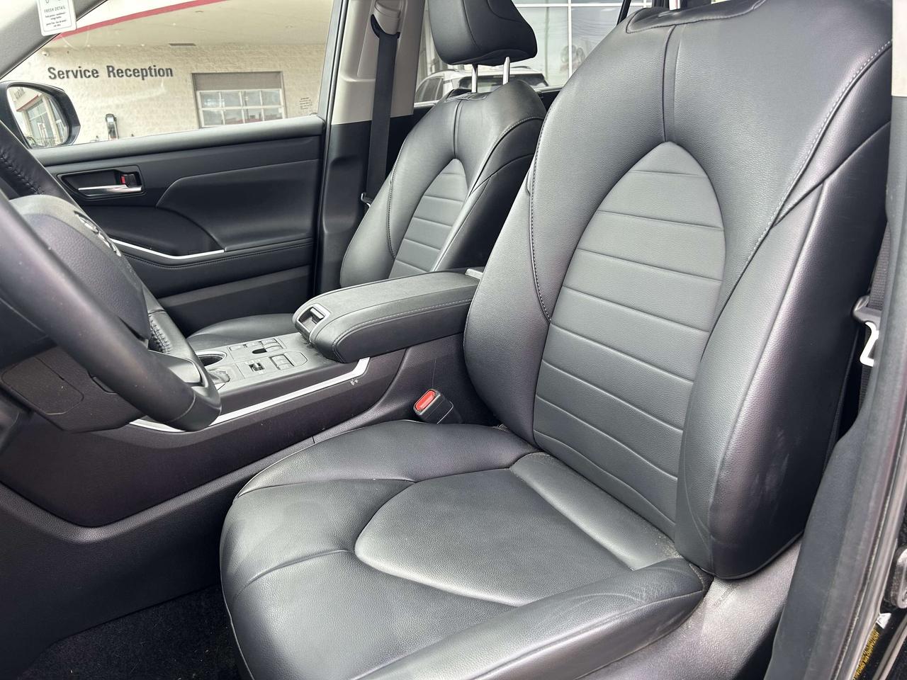 2024 Toyota Highlander XLE AWD Photo